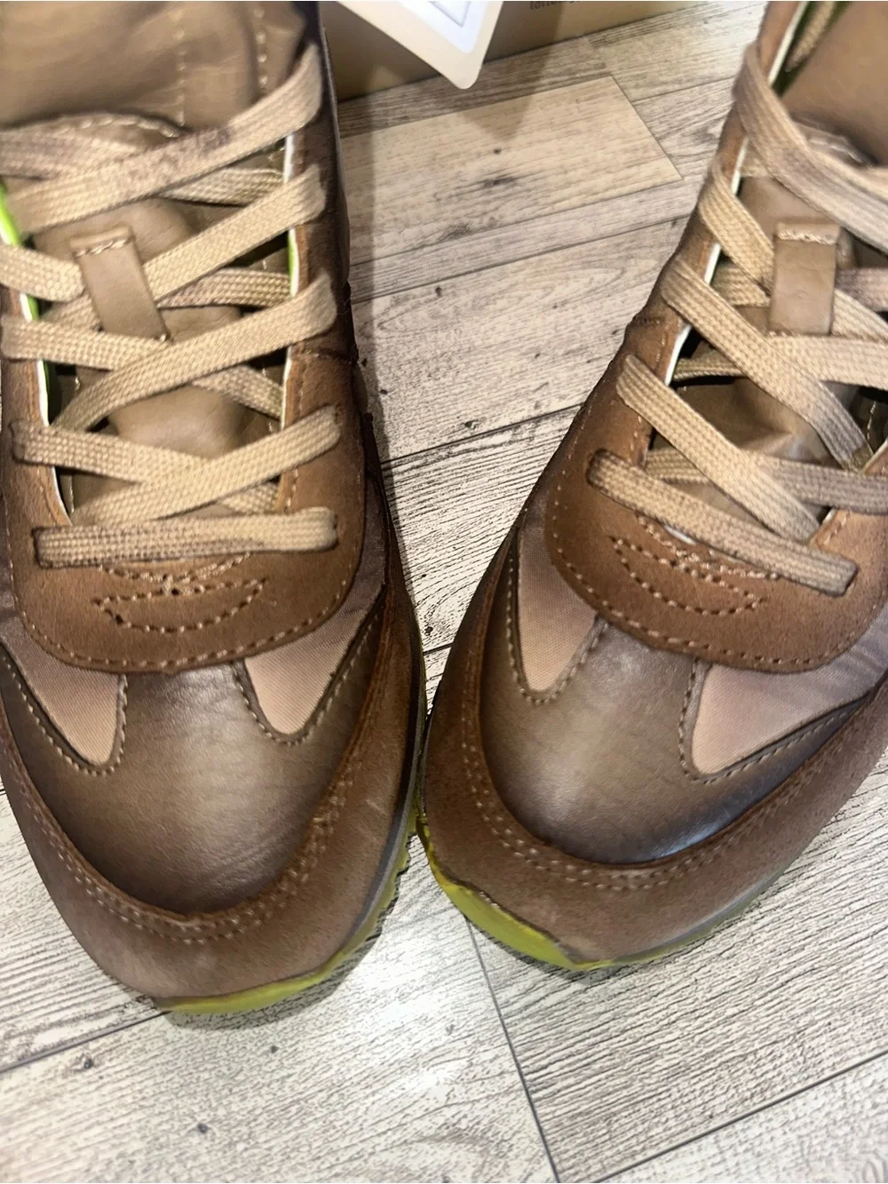 Lotto Leggenda Tokyo NY Mid Sneakers Women’s 7 EU 38 Brown Lime NEW w/ Box